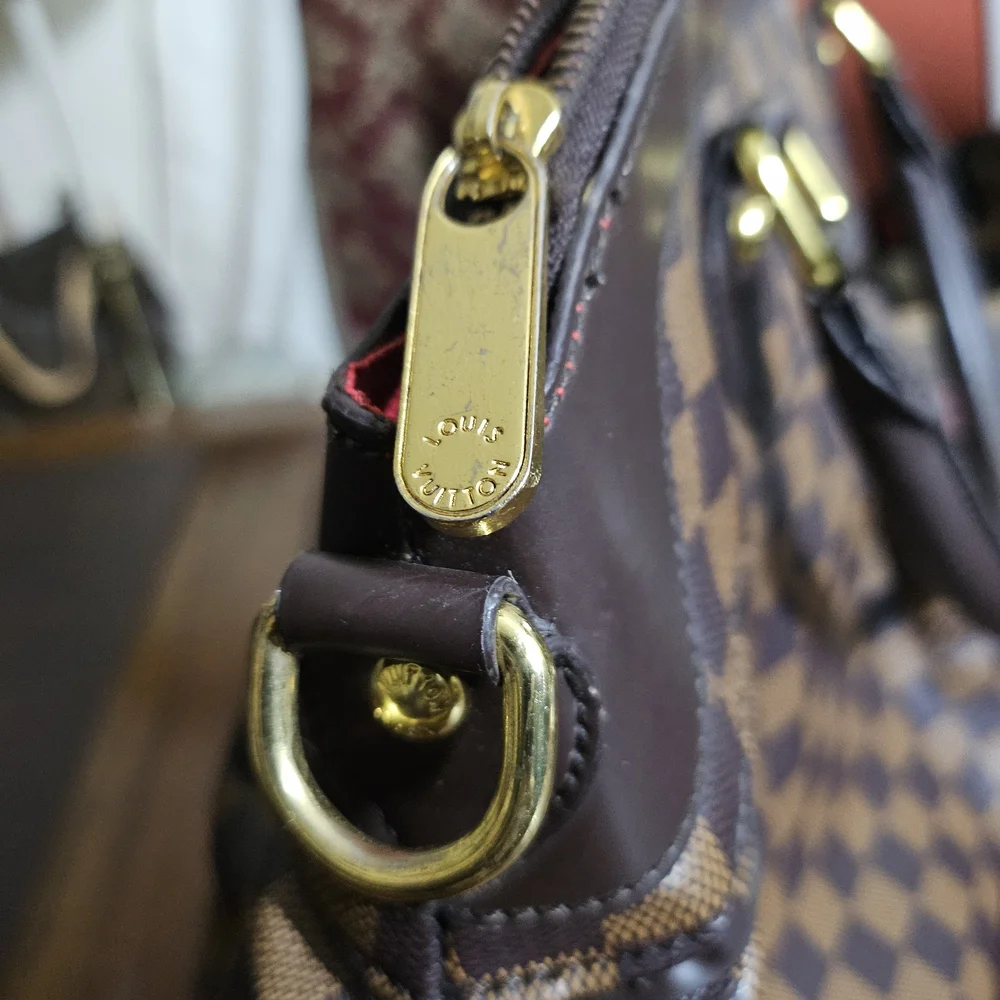 Checkered Brown Handbag - Picture 3 of 11